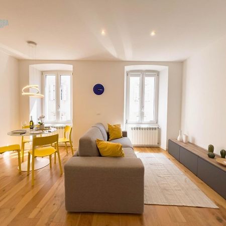 Cassa Di Risparmio 11 Tirabora Short Rent Triest Exterior foto