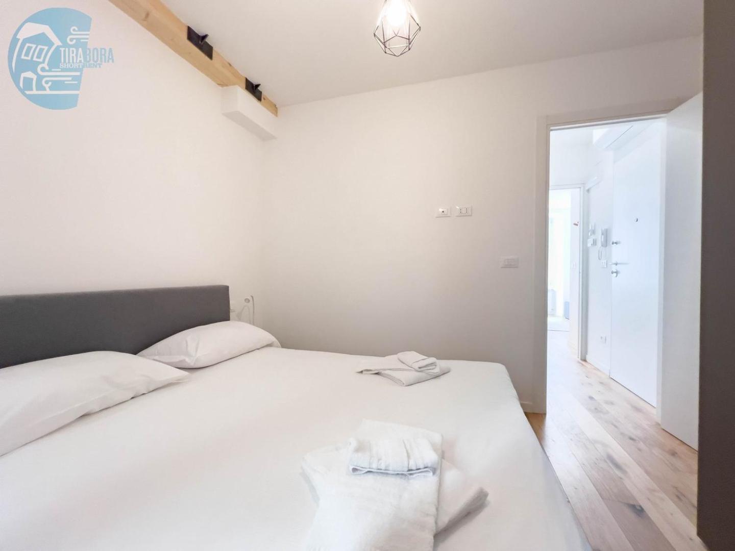 Cassa Di Risparmio 11 Tirabora Short Rent Triest Exterior foto