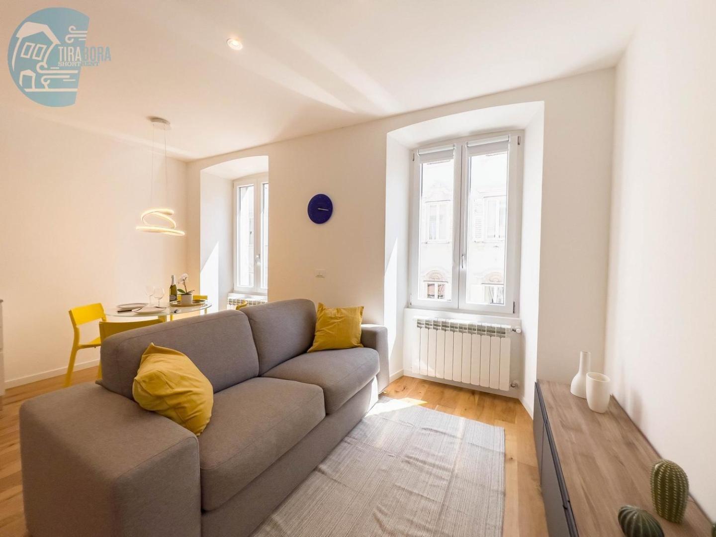 Cassa Di Risparmio 11 Tirabora Short Rent Triest Exterior foto