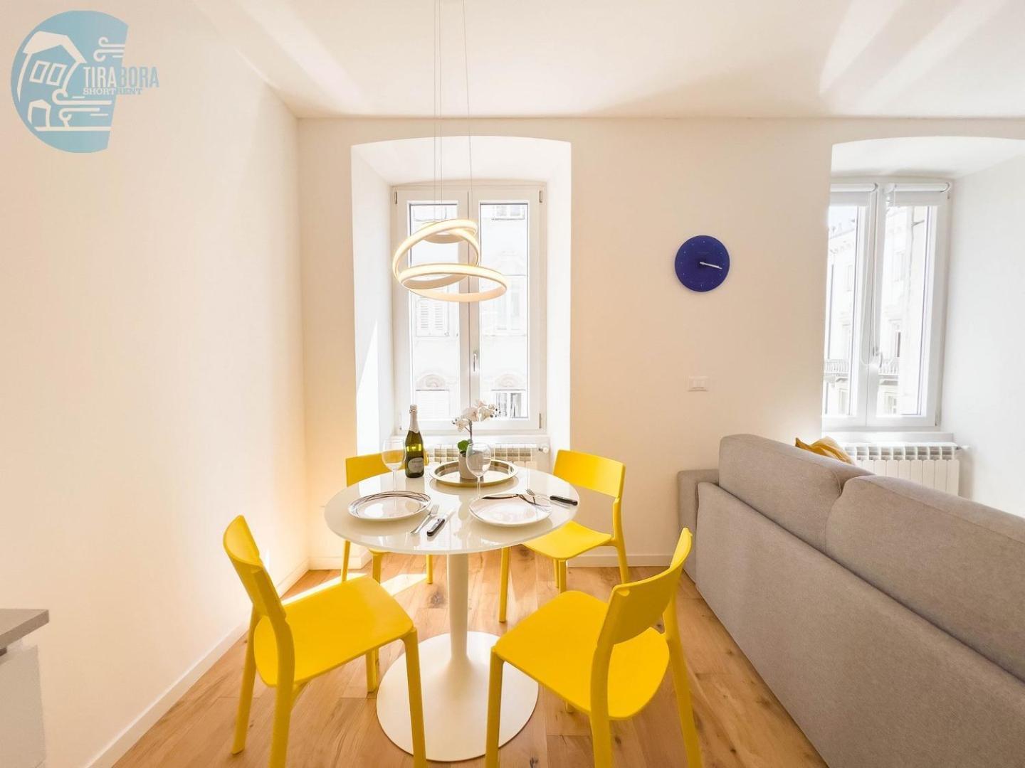 Cassa Di Risparmio 11 Tirabora Short Rent Triest Exterior foto